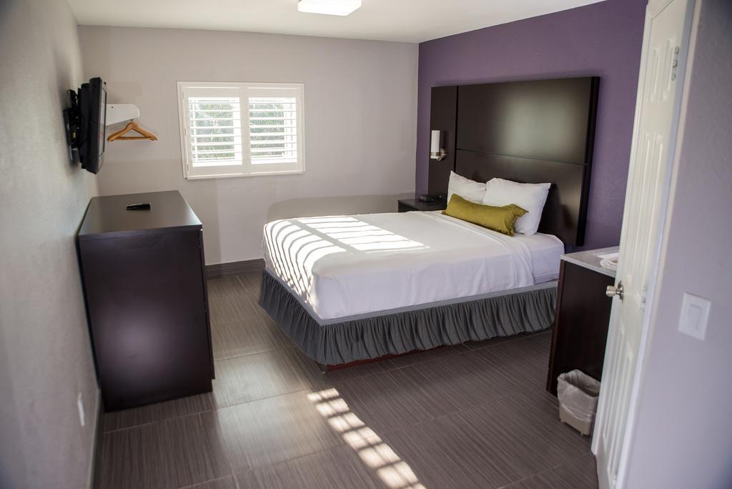 Atlantic Inn Indian Harbour Beach Екстериор снимка